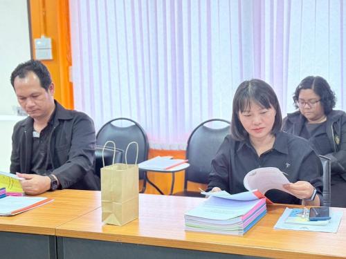 🌲🌴 พช.บ้านแพ้ว เข้าร่วมประชุมคณะกรรมการติดตามและประเมินผลแผนพัฒนาองค์การบริหารส่วนตำบลสวนส้ม 🌲🌴